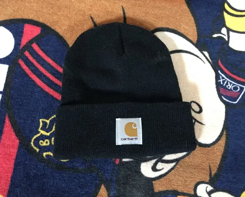 칼하트(carhartt)숏비니 블랙